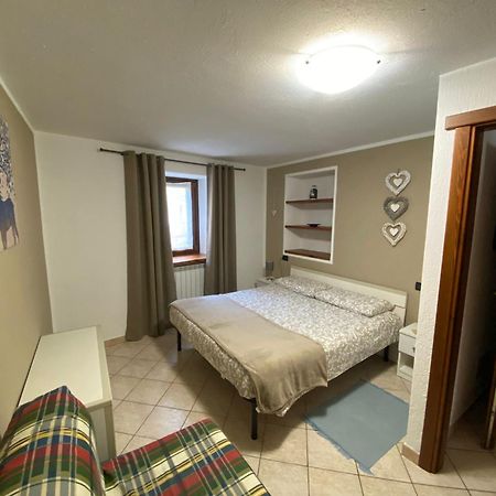 Casa Vacanze A La Salle Kültér fotó