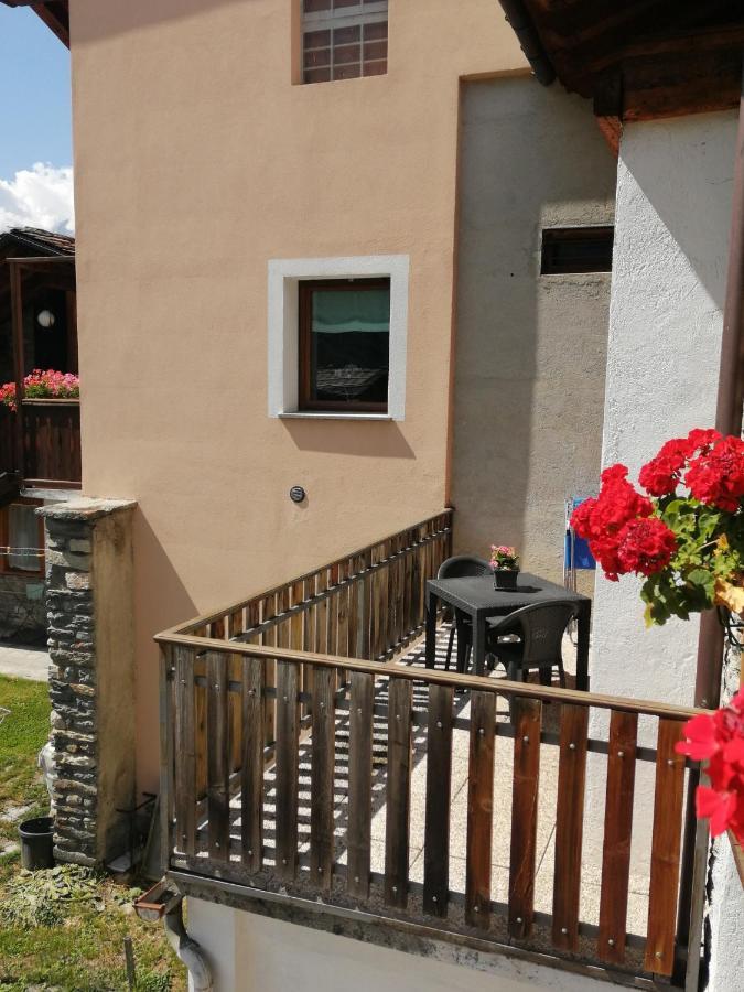 Casa Vacanze A La Salle Kültér fotó