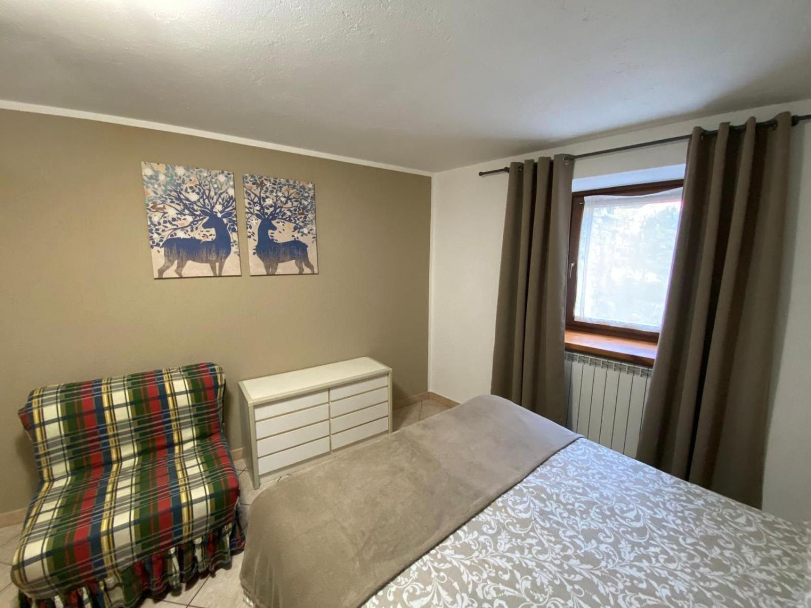Casa Vacanze A La Salle Kültér fotó