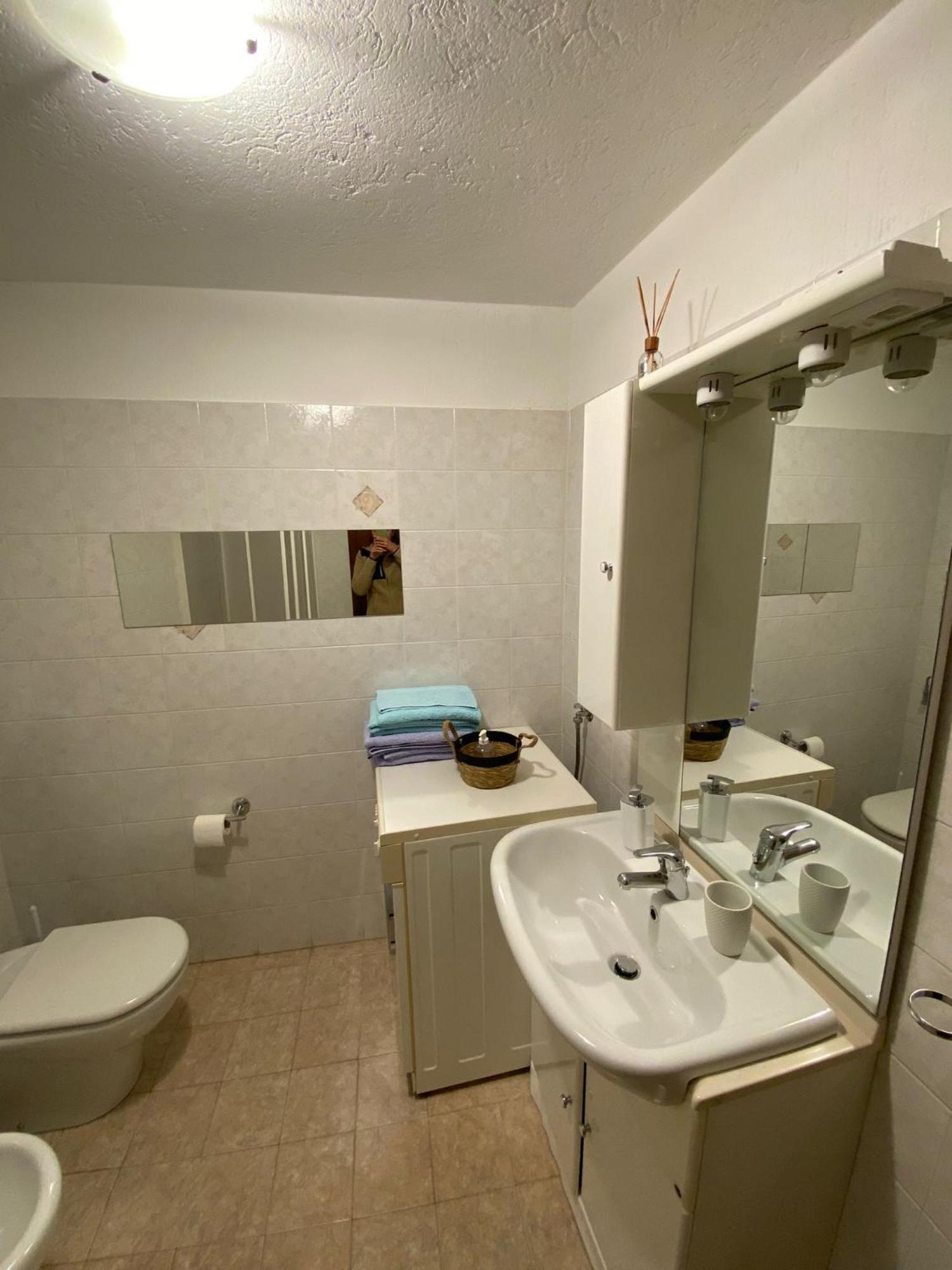 Casa Vacanze A La Salle Kültér fotó